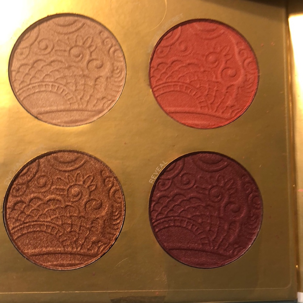 Brand new! Midnight Masquerade Palette - Picture 2 of 4